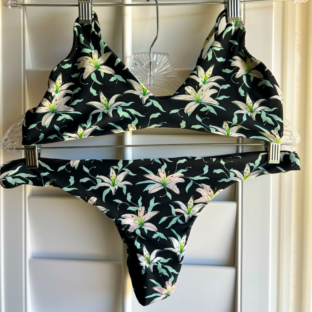 ACACIA Swimwear Napali Top & Ho’okipa bottom